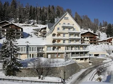 Suitenhotel Zauberberg 4*