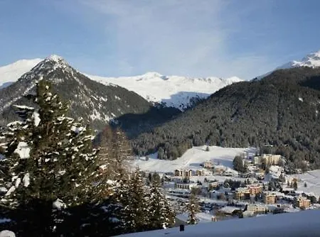 Suitenhotel Zauberberg Hotel 4*